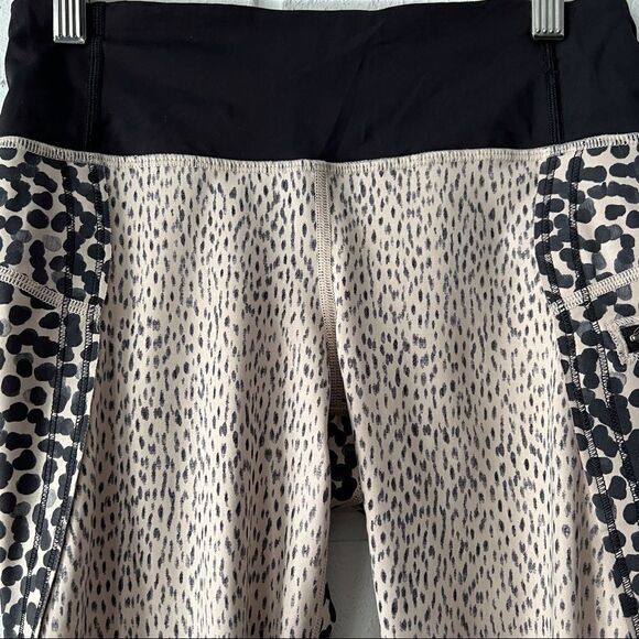 Lululemon Top Speed Crop Running Tights Cream Black Animal Print 4 - Picture 6 of 15